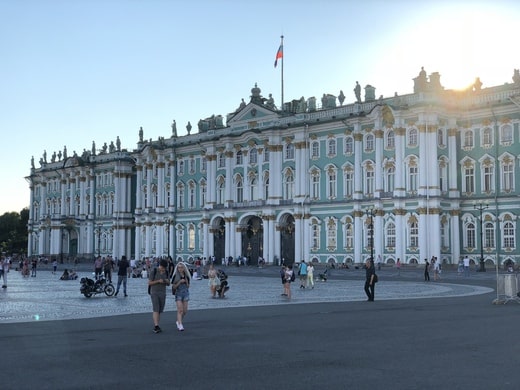 The Hermitage overlooking the square full of people